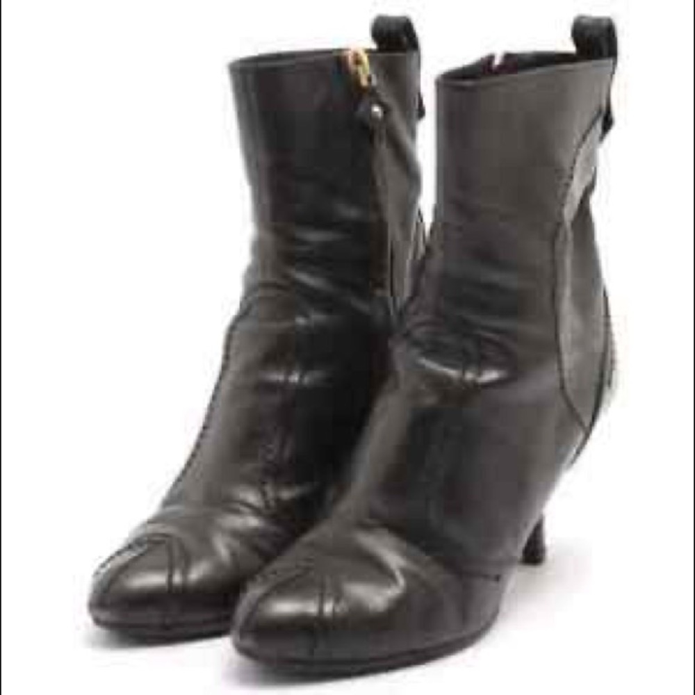 LOUIS VUITTON LV Leather Ankle Booties Black 34 - Picture 4 of 10